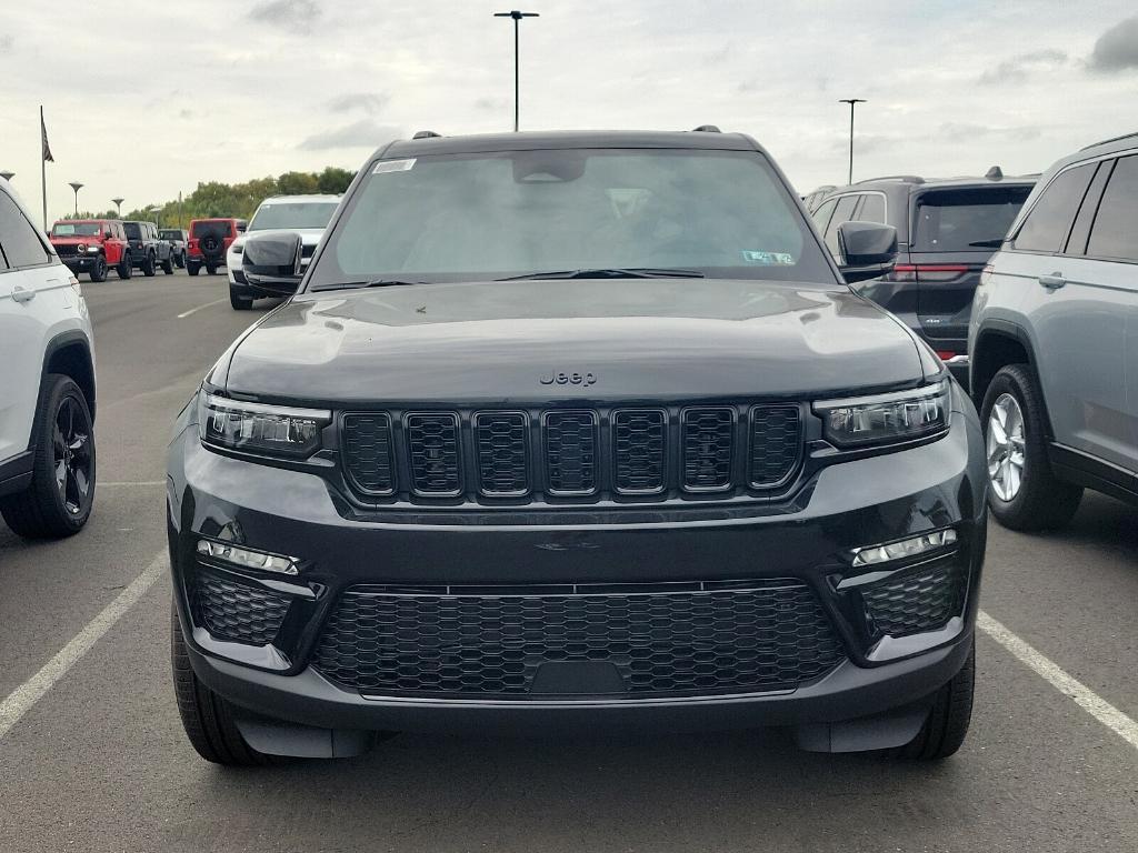 new 2025 Jeep Grand Cherokee car, priced at $51,091