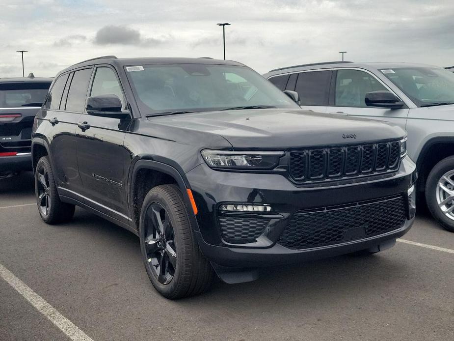 new 2025 Jeep Grand Cherokee car, priced at $52,091