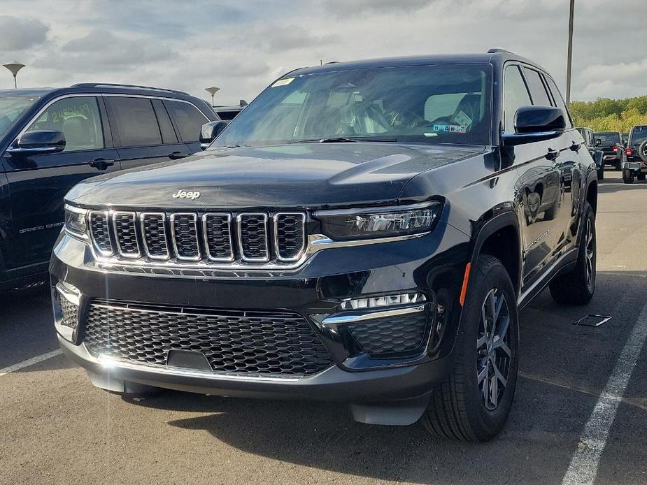 new 2025 Jeep Grand Cherokee car, priced at $46,851