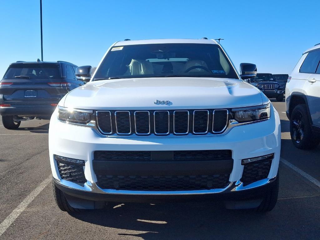 new 2025 Jeep Grand Cherokee L car, priced at $55,421