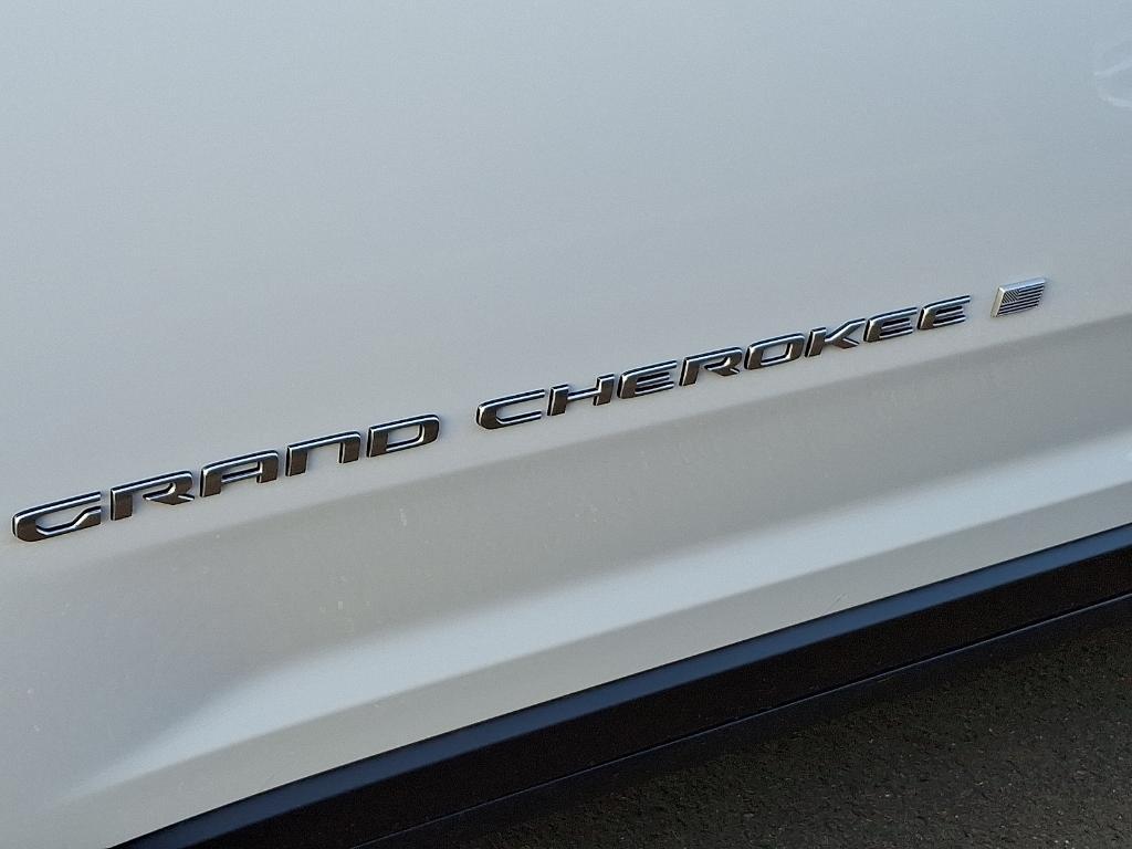 new 2025 Jeep Grand Cherokee car, priced at $32,361
