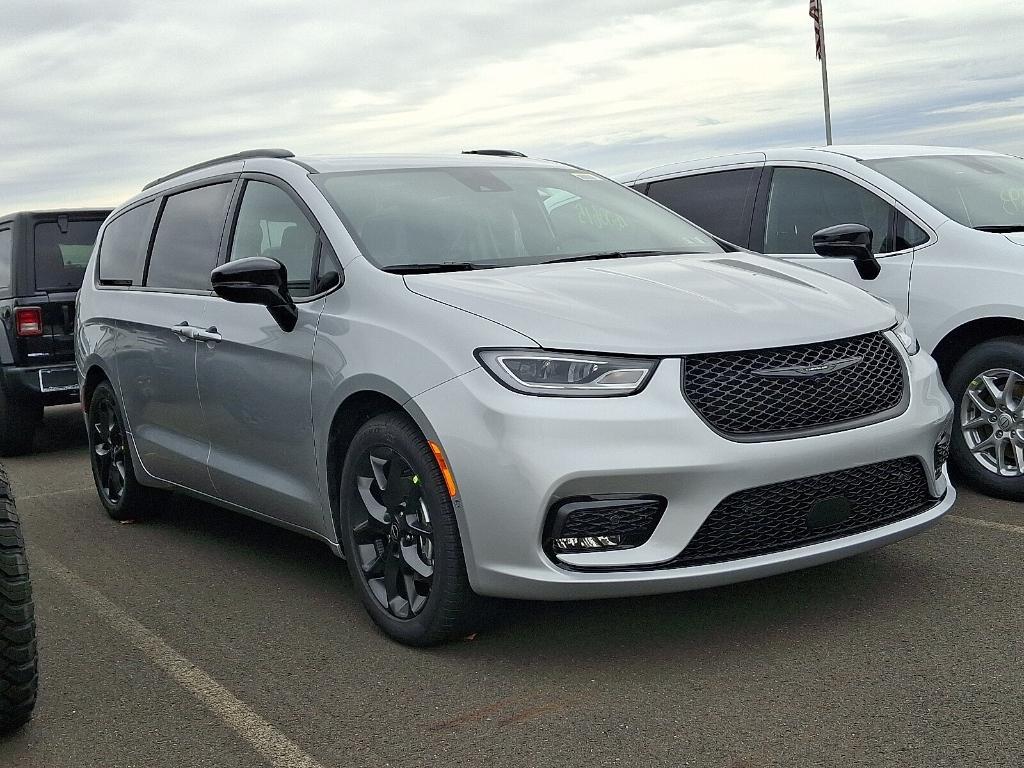 new 2026 Chrysler Pacifica car, priced at $43,490