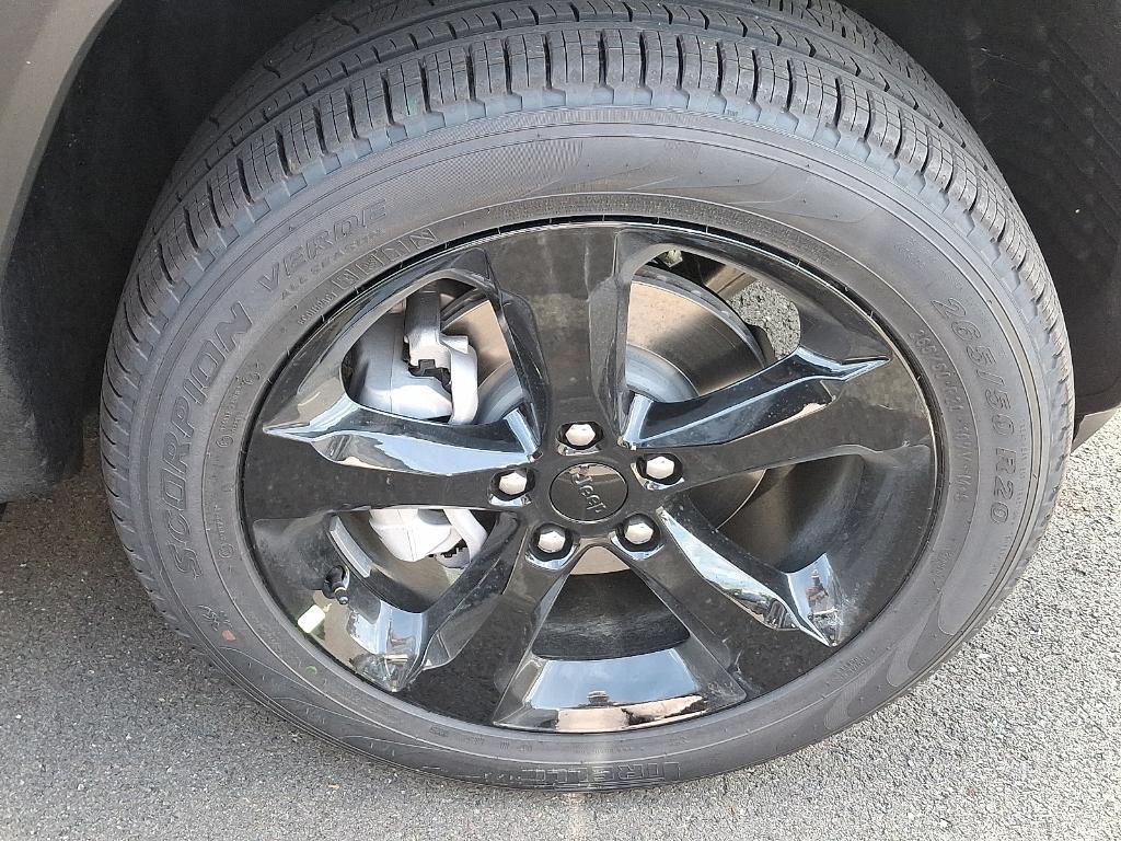 new 2025 Jeep Grand Cherokee car, priced at $50,466