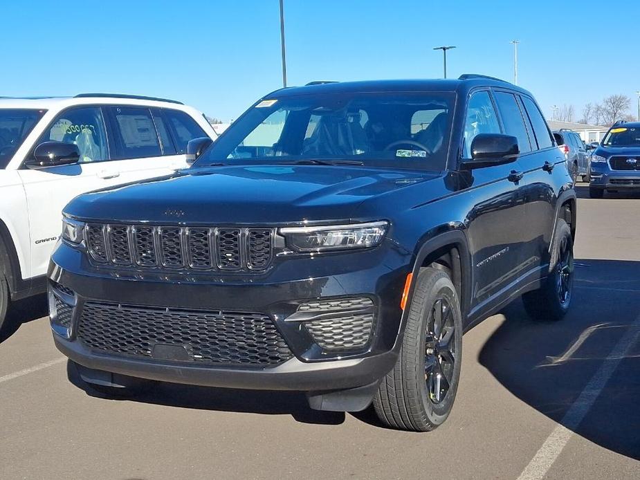 new 2025 Jeep Grand Cherokee car, priced at $45,086