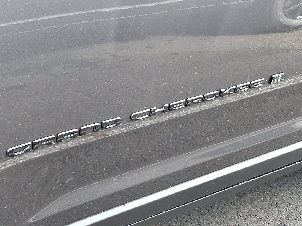 new 2025 Jeep Grand Cherokee car, priced at $40,541