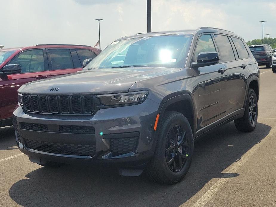 new 2024 Jeep Grand Cherokee L car, priced at $40,591