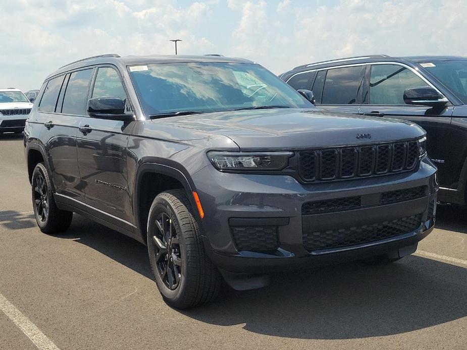 new 2024 Jeep Grand Cherokee L car, priced at $41,591