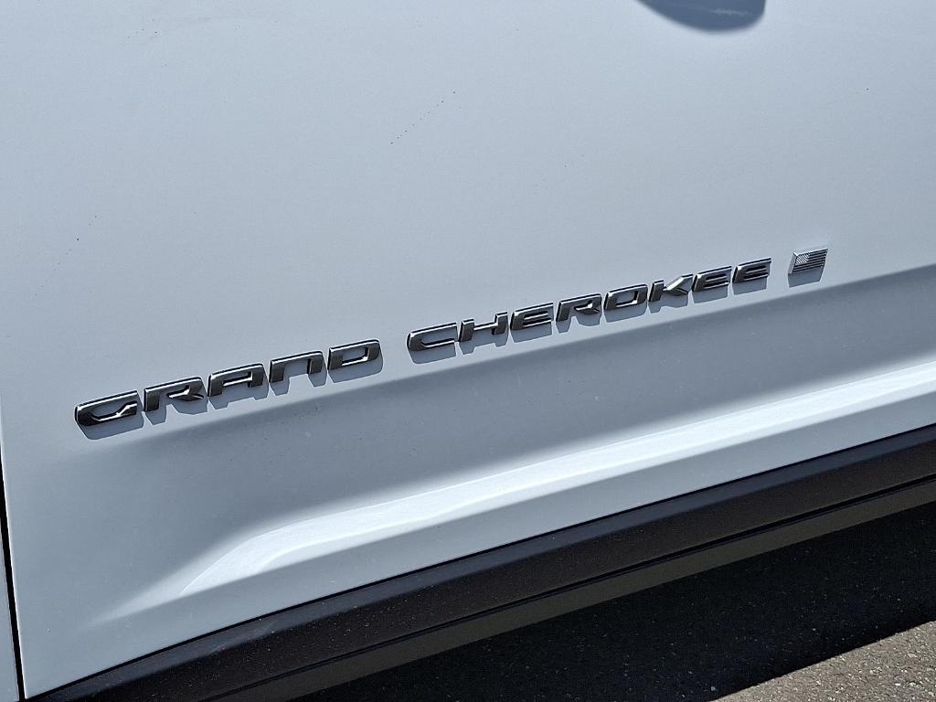 new 2025 Jeep Grand Cherokee car, priced at $35,861