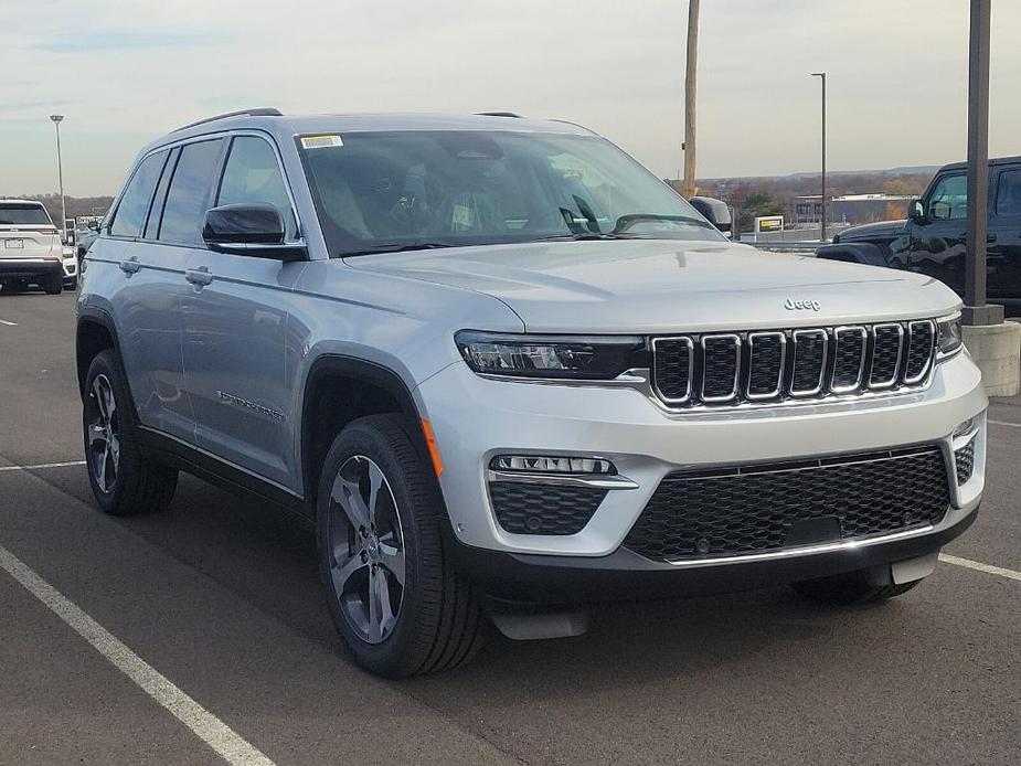 new 2024 Jeep Grand Cherokee 4xe car, priced at $55,266