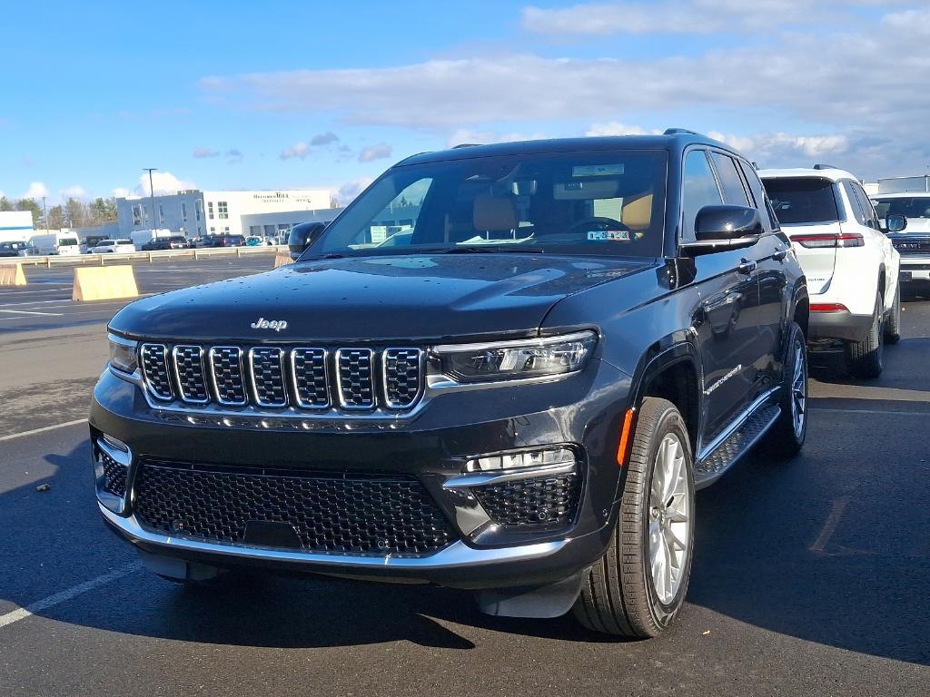 new 2025 Jeep Grand Cherokee car, priced at $62,631