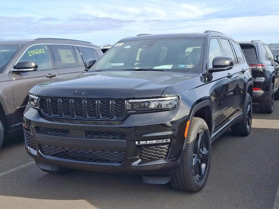 new 2025 Jeep Grand Cherokee L car, priced at $54,191