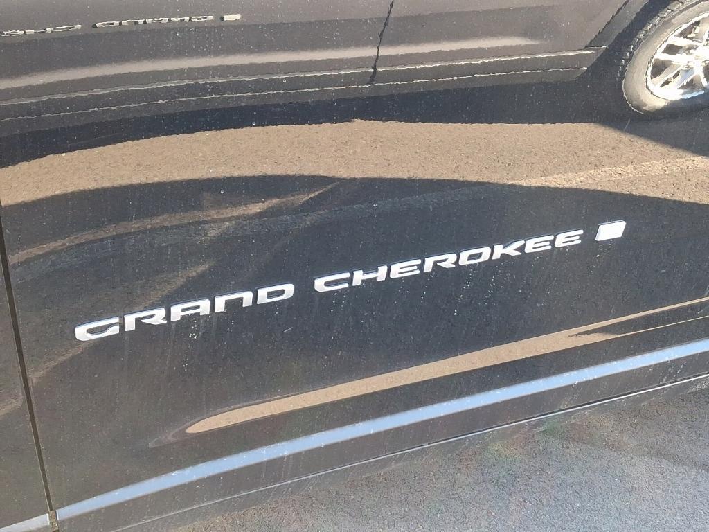 new 2025 Jeep Grand Cherokee car, priced at $50,391