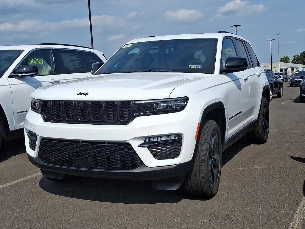 new 2025 Jeep Grand Cherokee car, priced at $49,871