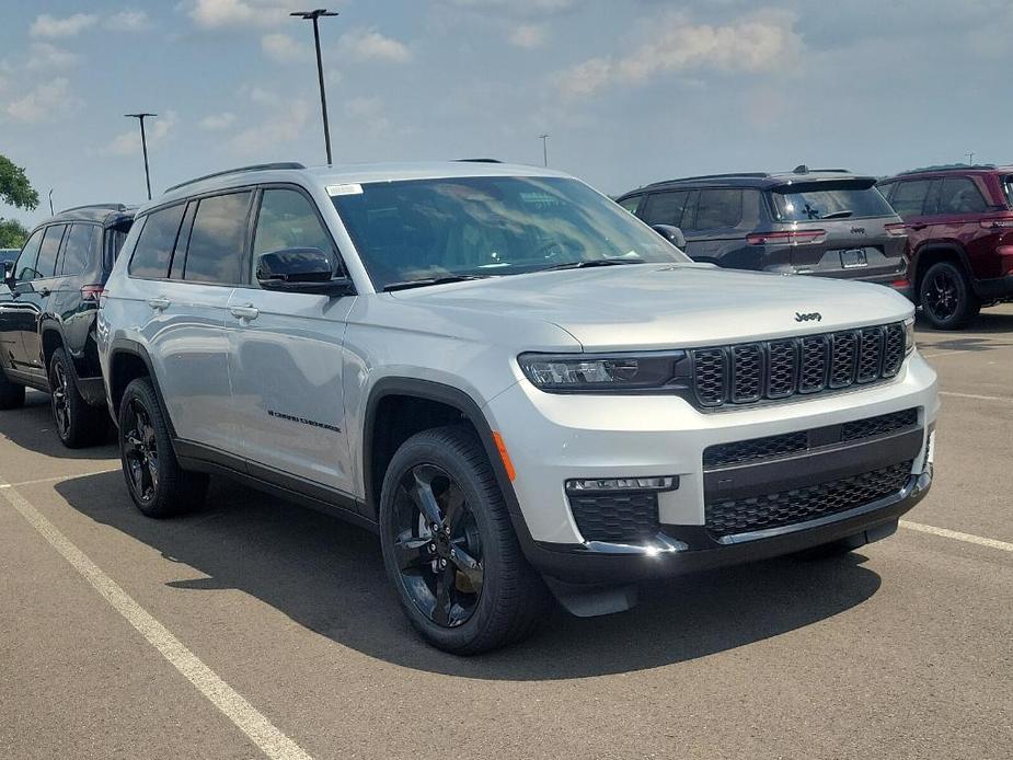 new 2024 Jeep Grand Cherokee L car, priced at $44,581