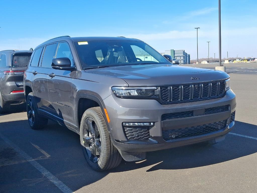 new 2025 Jeep Grand Cherokee L car, priced at $52,391