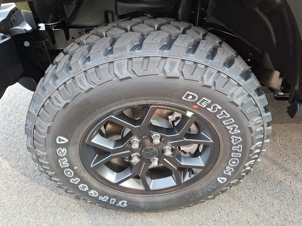 new 2025 Jeep Gladiator car, priced at $46,016
