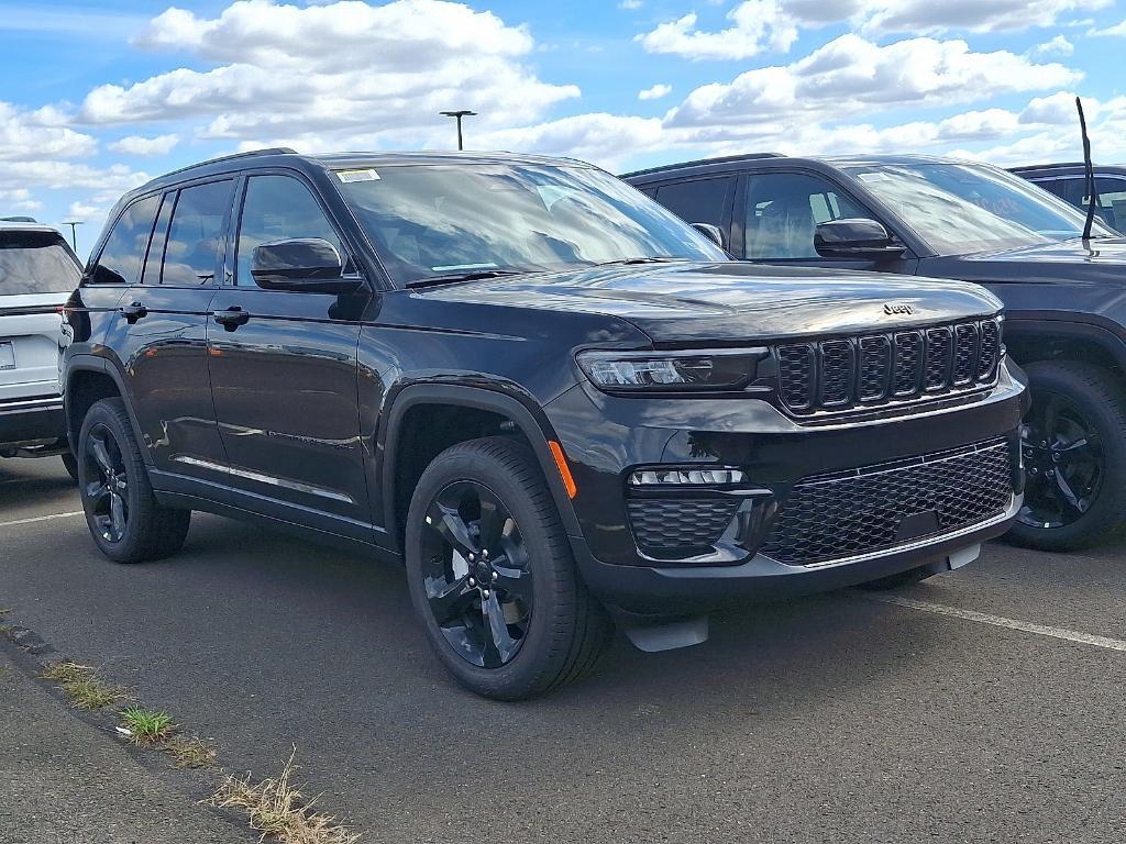 new 2025 Jeep Grand Cherokee car, priced at $46,546