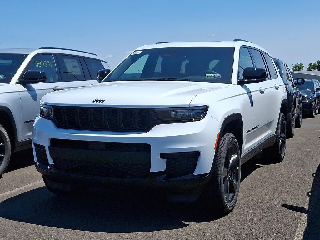 new 2025 Jeep Grand Cherokee L car, priced at $42,953