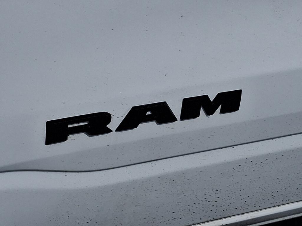 new 2025 Ram 1500 car, priced at $66,621