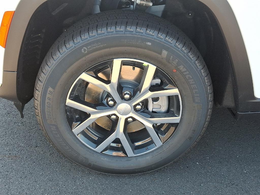 new 2025 Jeep Grand Cherokee L car, priced at $40,731