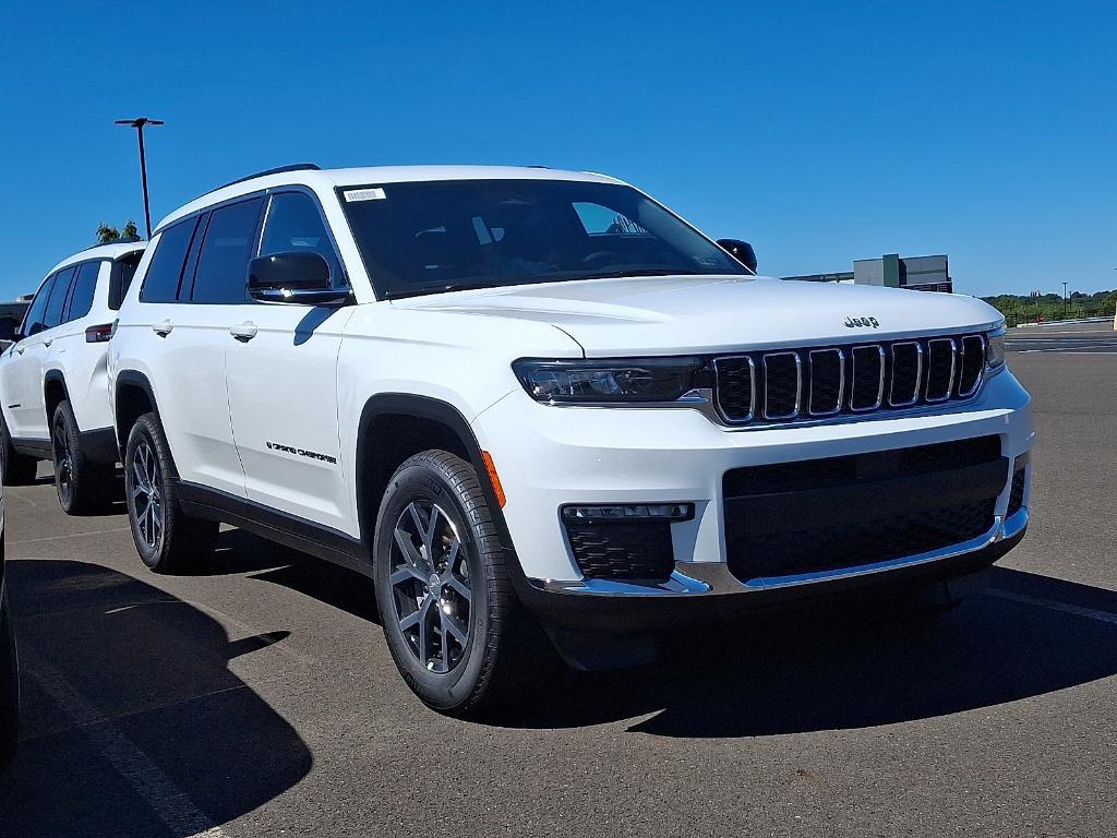 new 2025 Jeep Grand Cherokee L car, priced at $40,731