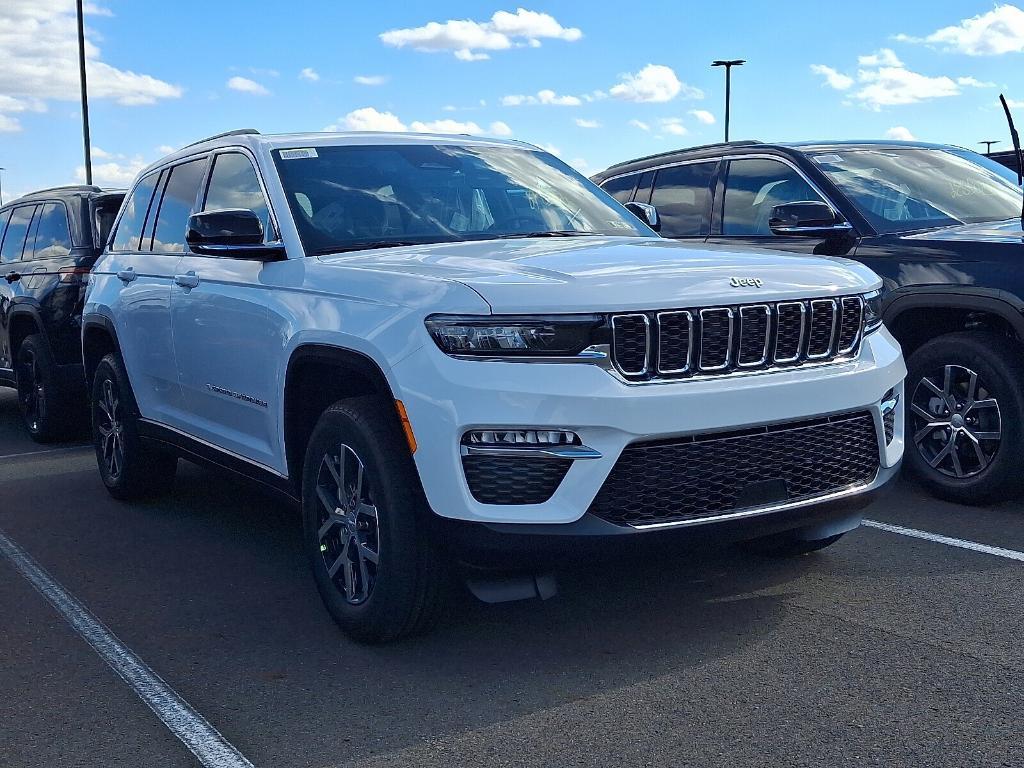new 2025 Jeep Grand Cherokee car, priced at $43,226