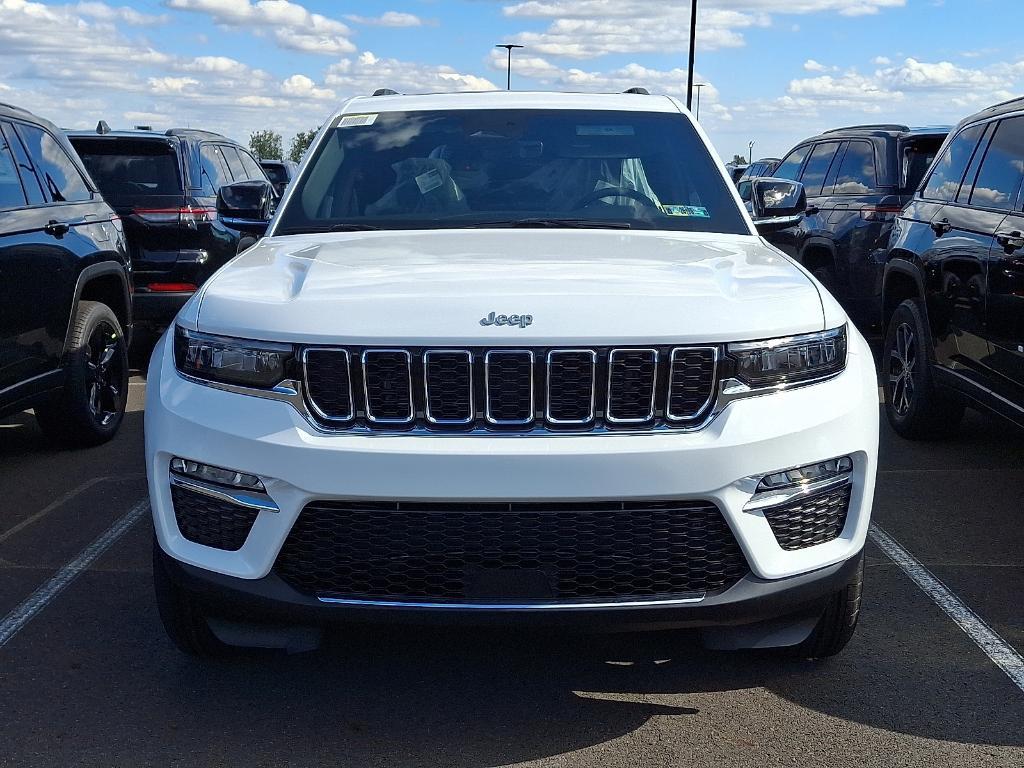 new 2025 Jeep Grand Cherokee car, priced at $43,226
