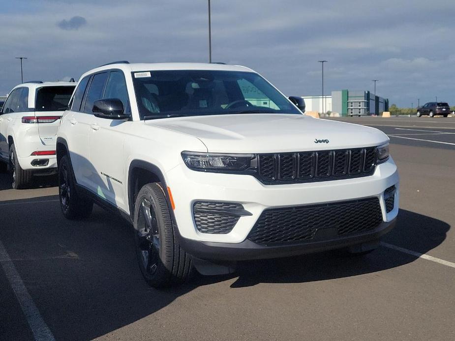 new 2025 Jeep Grand Cherokee car, priced at $47,136