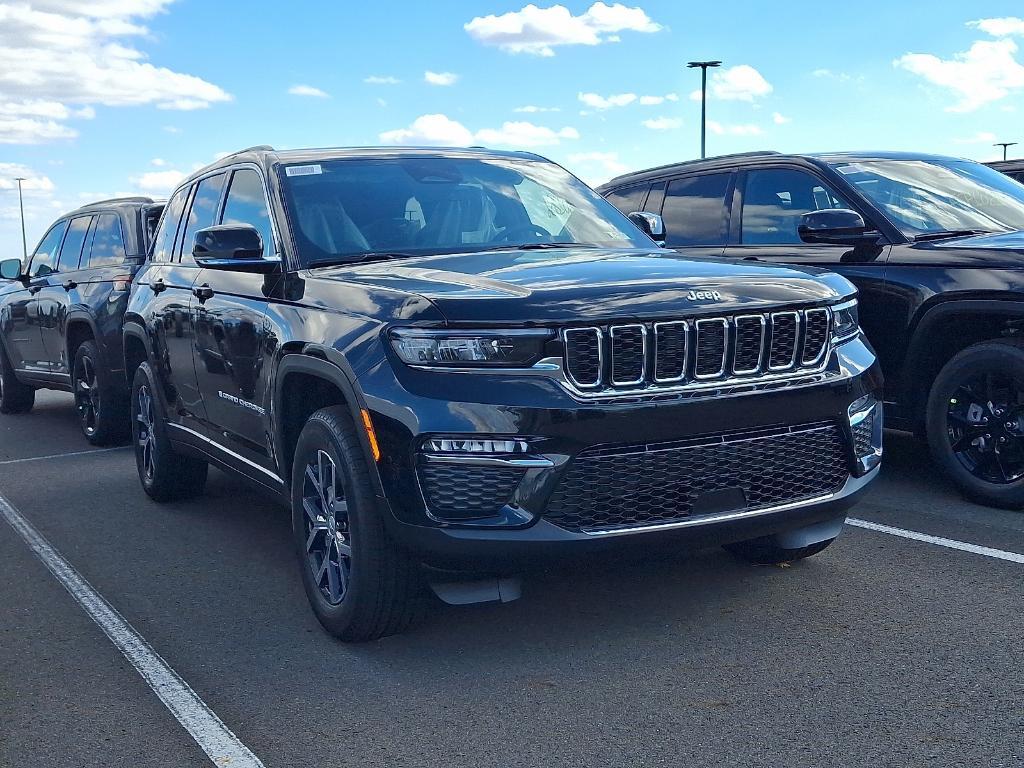 new 2025 Jeep Grand Cherokee car, priced at $41,306