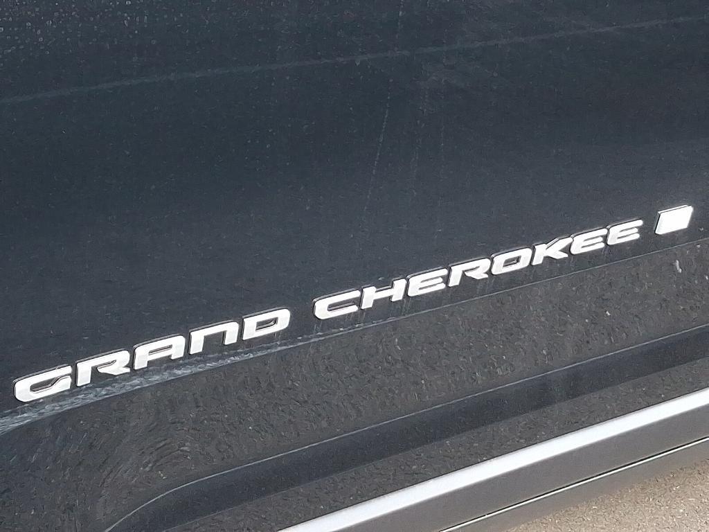 new 2025 Jeep Grand Cherokee car, priced at $41,306