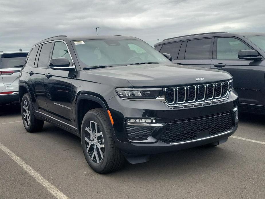 new 2025 Jeep Grand Cherokee car, priced at $46,851