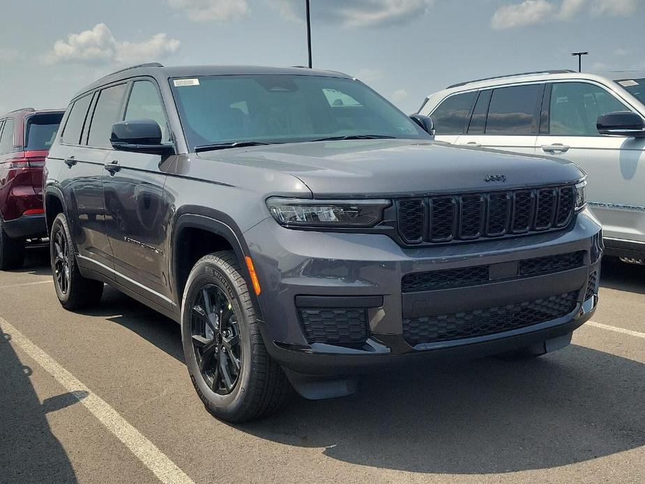 new 2024 Jeep Grand Cherokee L car, priced at $41,591