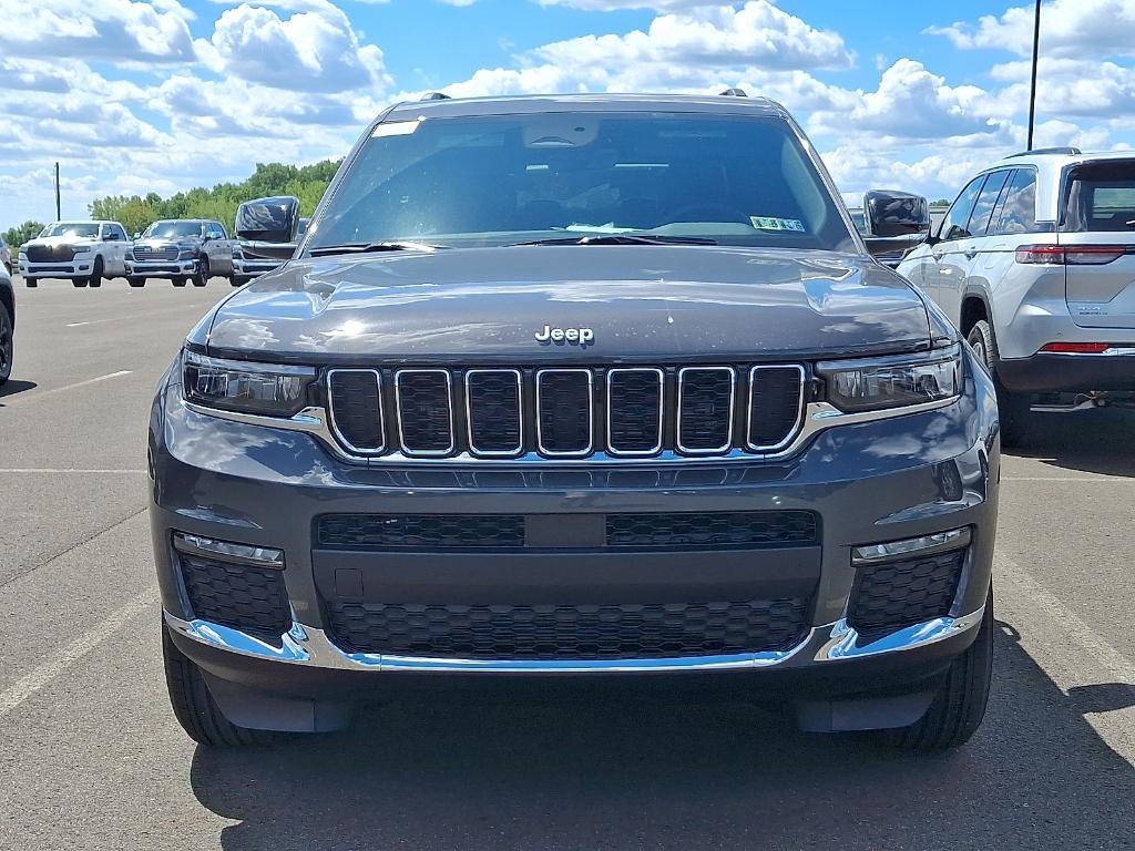 new 2025 Jeep Grand Cherokee L car, priced at $41,326