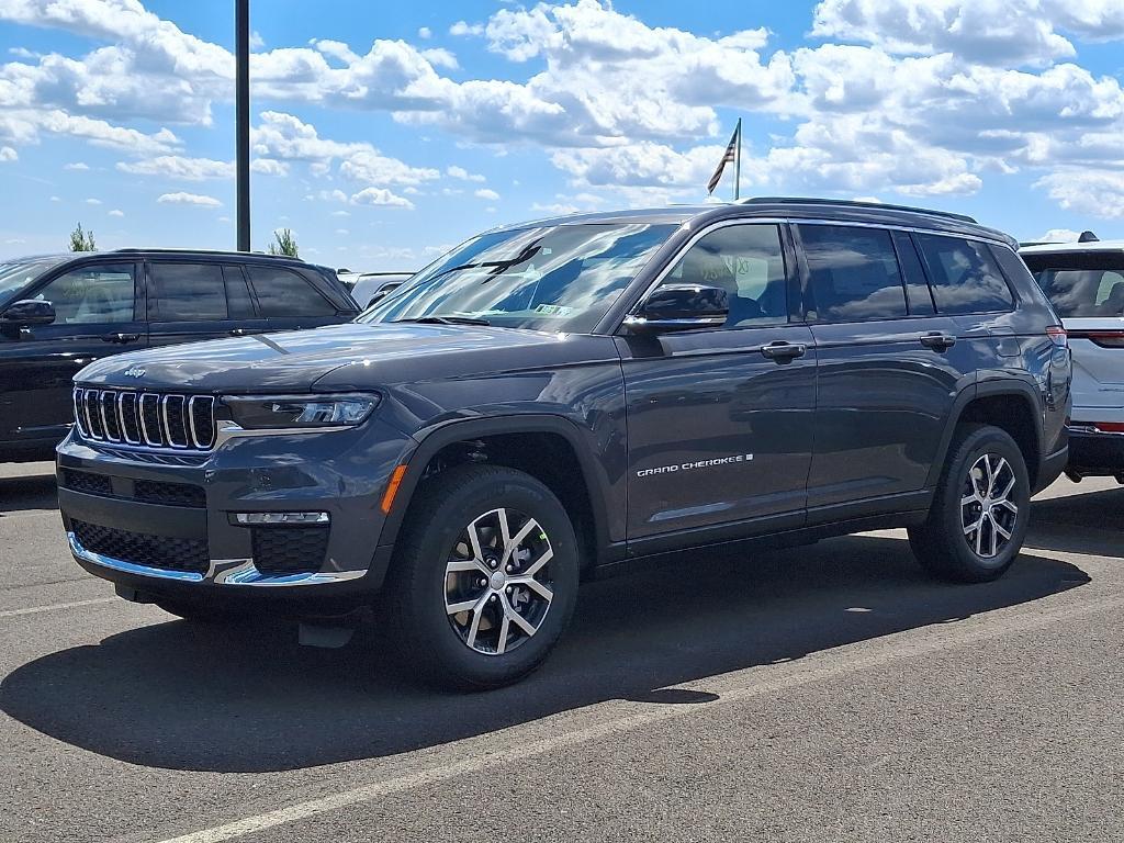 new 2025 Jeep Grand Cherokee L car, priced at $41,326