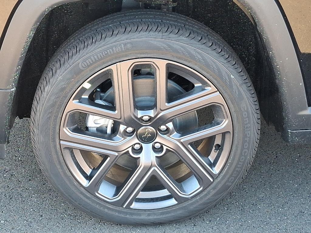 new 2026 Jeep Compass car, priced at $33,926