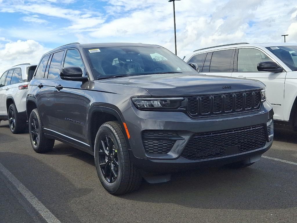 new 2025 Jeep Grand Cherokee car, priced at $40,541