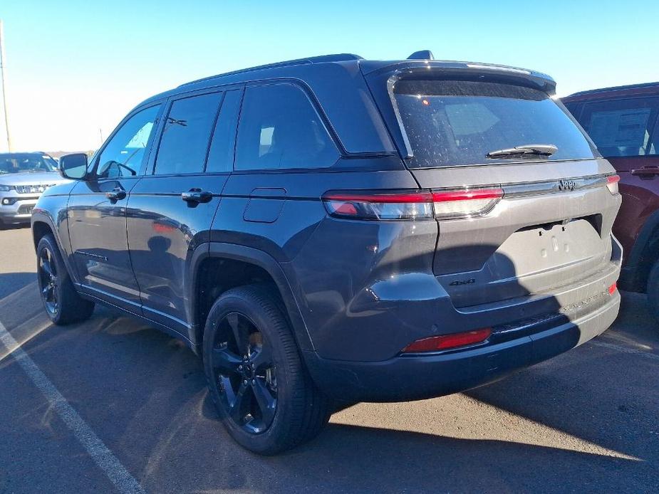 new 2025 Jeep Grand Cherokee car, priced at $46,731