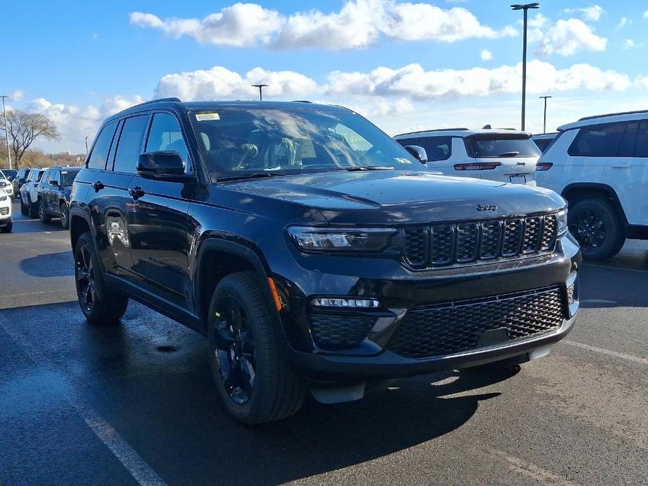 new 2025 Jeep Grand Cherokee car, priced at $52,091