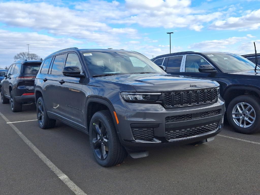 new 2025 Jeep Grand Cherokee L car, priced at $48,006