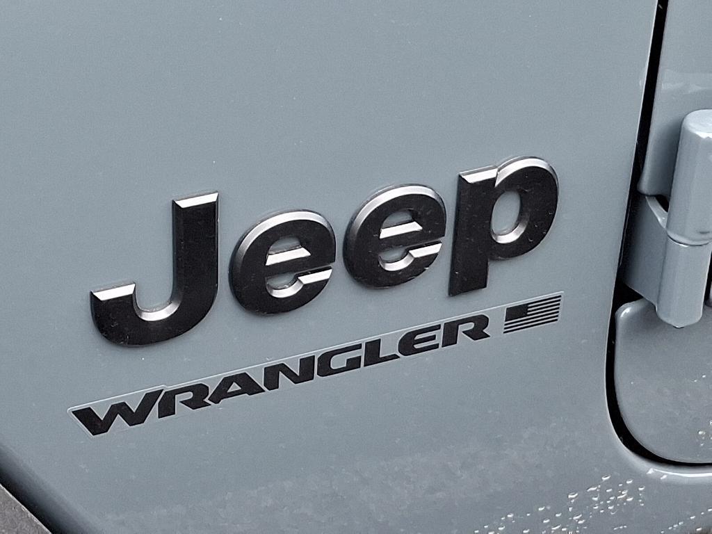 new 2026 Jeep Wrangler car, priced at $43,081