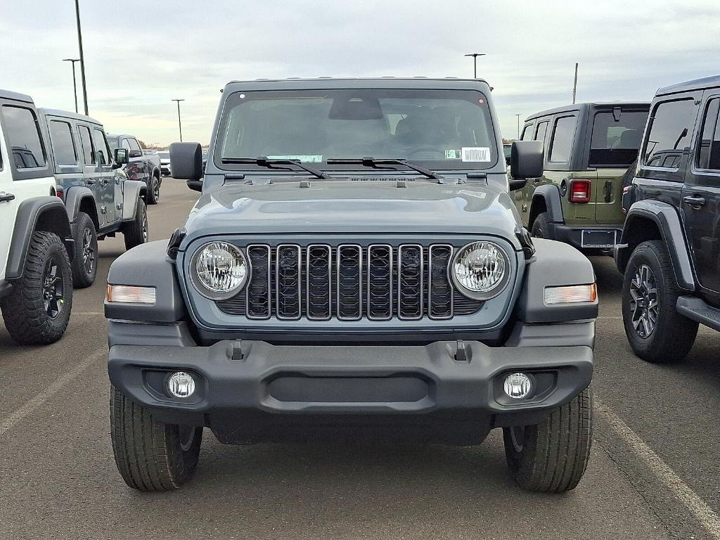 new 2026 Jeep Wrangler car, priced at $43,081