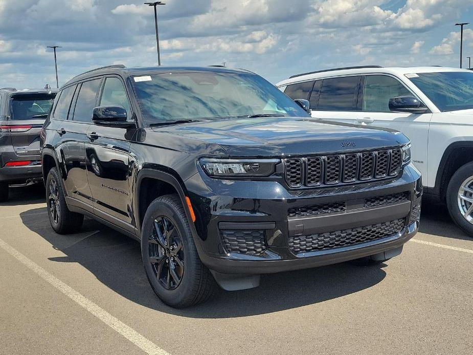 new 2024 Jeep Grand Cherokee L car, priced at $41,591