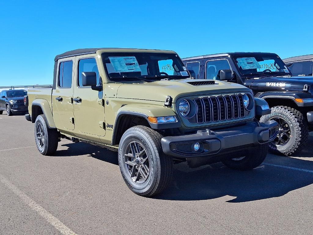 new 2025 Jeep Gladiator car, priced at $43,081