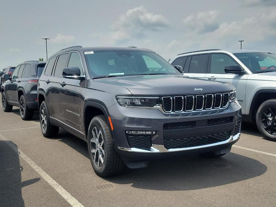 new 2024 Jeep Grand Cherokee L car, priced at $41,856