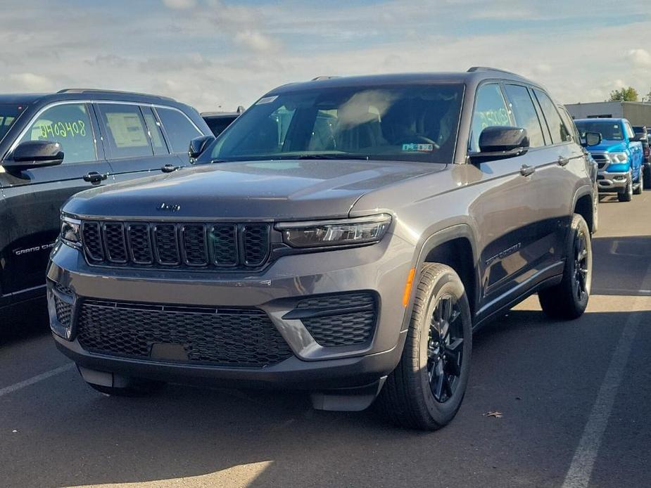 new 2025 Jeep Grand Cherokee car, priced at $46,086