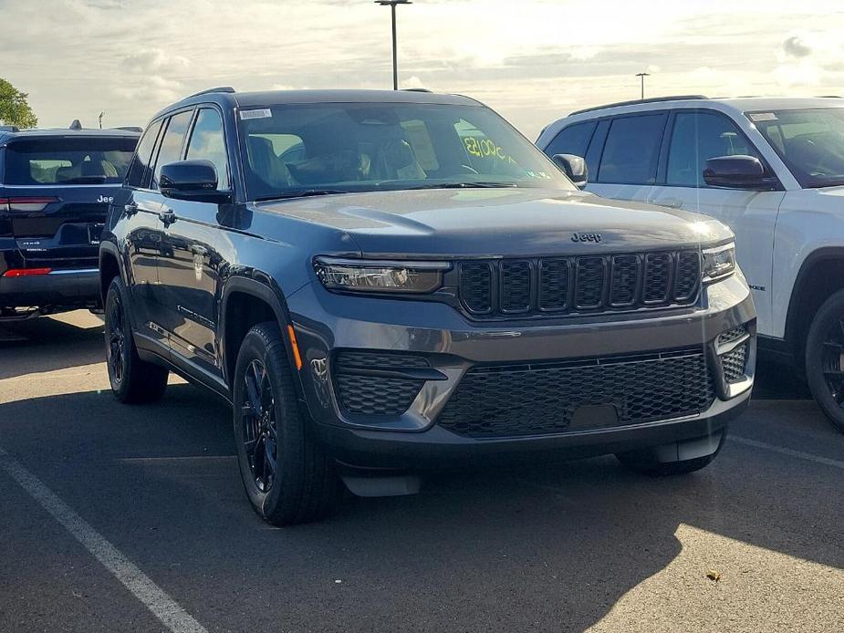 new 2025 Jeep Grand Cherokee car, priced at $46,086