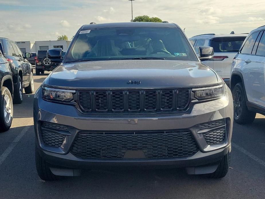 new 2025 Jeep Grand Cherokee car, priced at $46,086