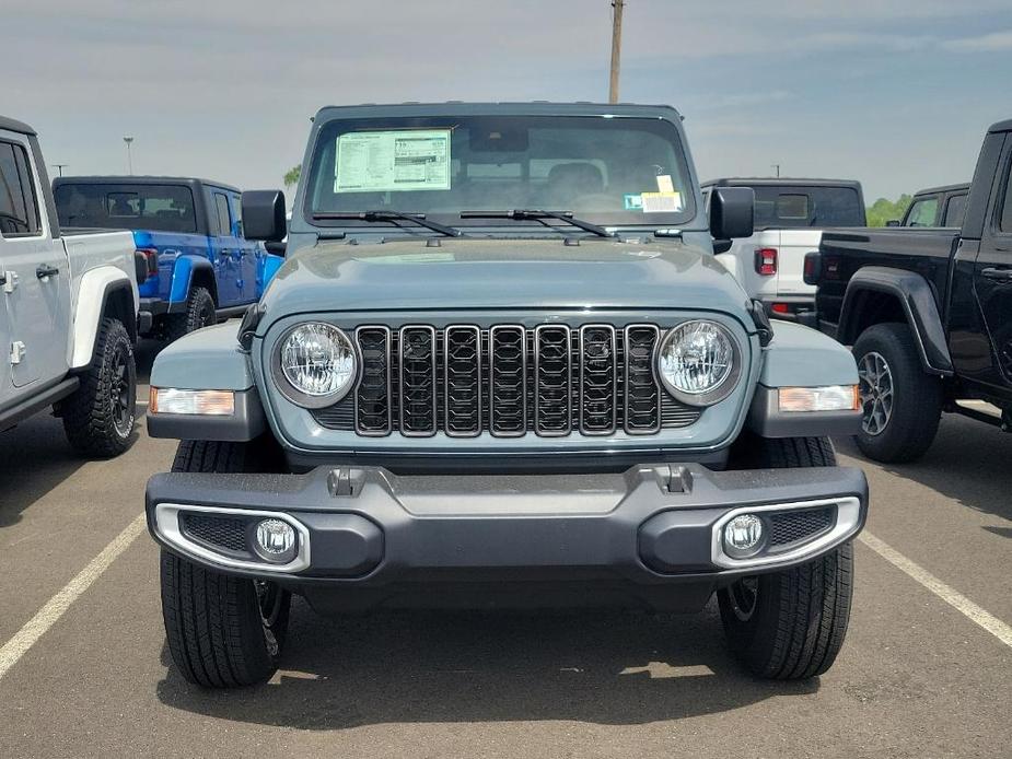 new 2024 Jeep Gladiator car, priced at $47,109