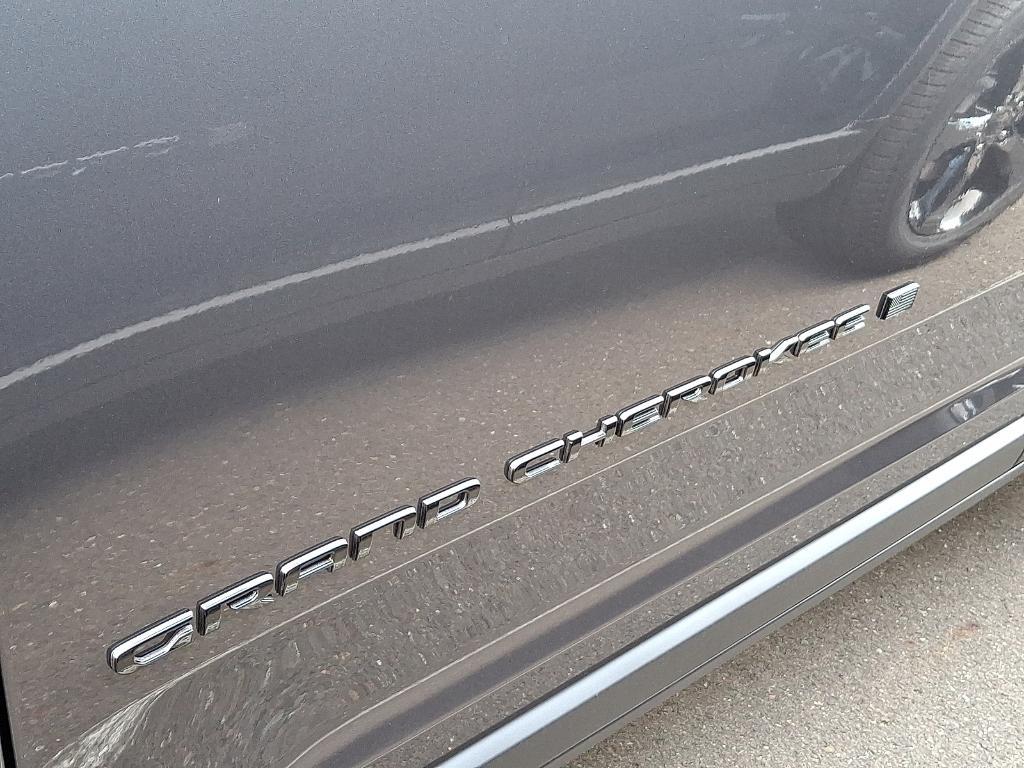 new 2025 Jeep Grand Cherokee car, priced at $46,546