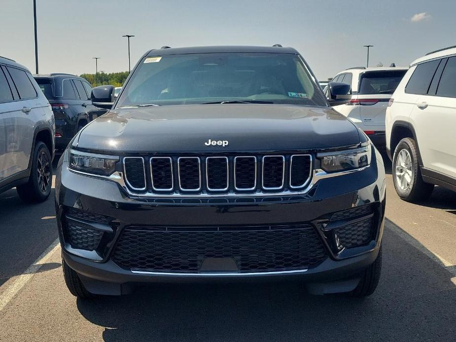 new 2024 Jeep Grand Cherokee car, priced at $37,207